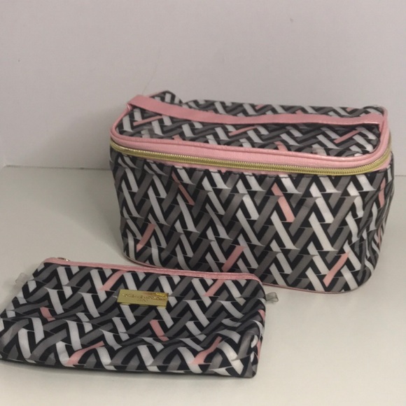 Adrienne Vittadini Cosmetic Case Set - Picture 1 of 8